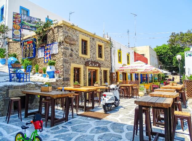 Taverne in der Altstadt von Kos in Griechenland