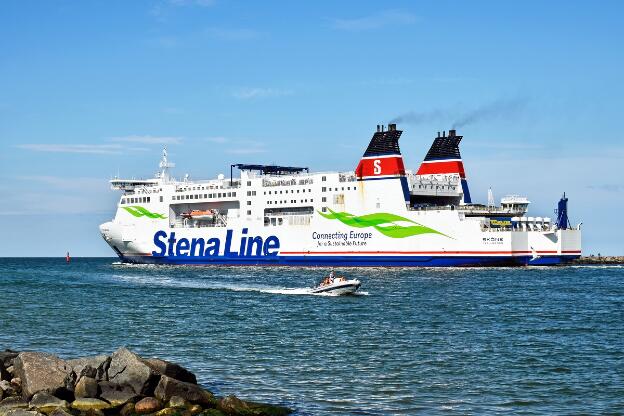 Fähre SKÅNE (IMO: 9133915) von Stena Line in Warnemünde, Deutschland