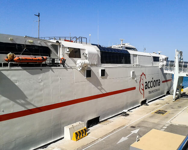 Fähre ALBORÁN (IMO: 9206700) von Acciona Trasmediterranea in Palma, Spanien