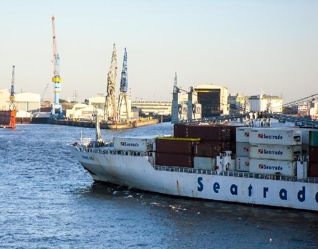 SPRING DELI (IMO: 8220424) in Hamburg, Deutschland