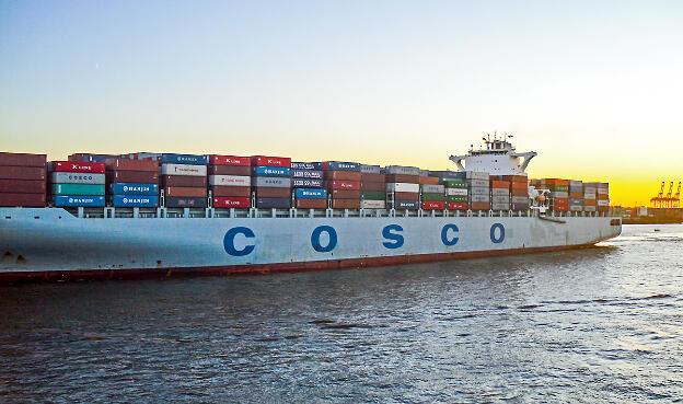 COSCO AFRICA (IMO: 9345439) in Hamburg, Deutschland