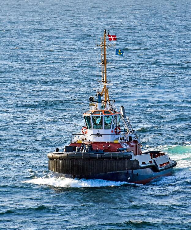 Schlepper AROS (IMO: 9259238) vor Aarhus, Dänemark