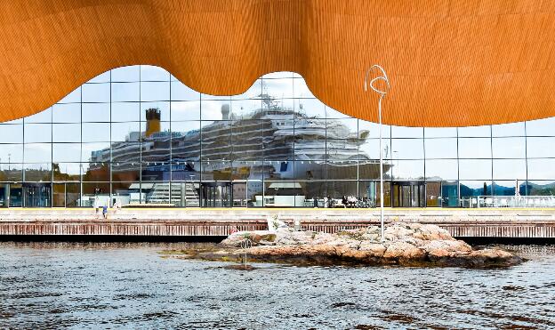 Spiegelung am Kilden Performing Arts Centre in Stavanger, Norwegen